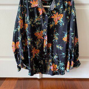 Foxcroft Women's long sleeved button down 16W